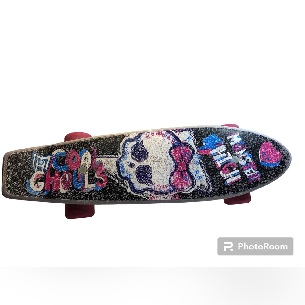 Monster High Cool Ghouls Skateboard, 20” Mattel 2015 rare find, 2” wheels